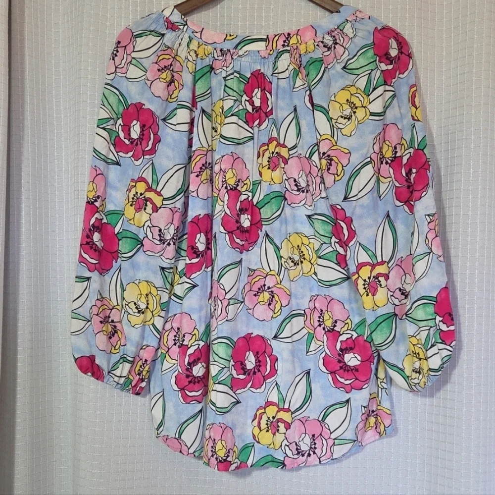 Crown & Ivy Floral Pullover XL Peasant BLouse With Smocking Detail - Picture 5 of 8